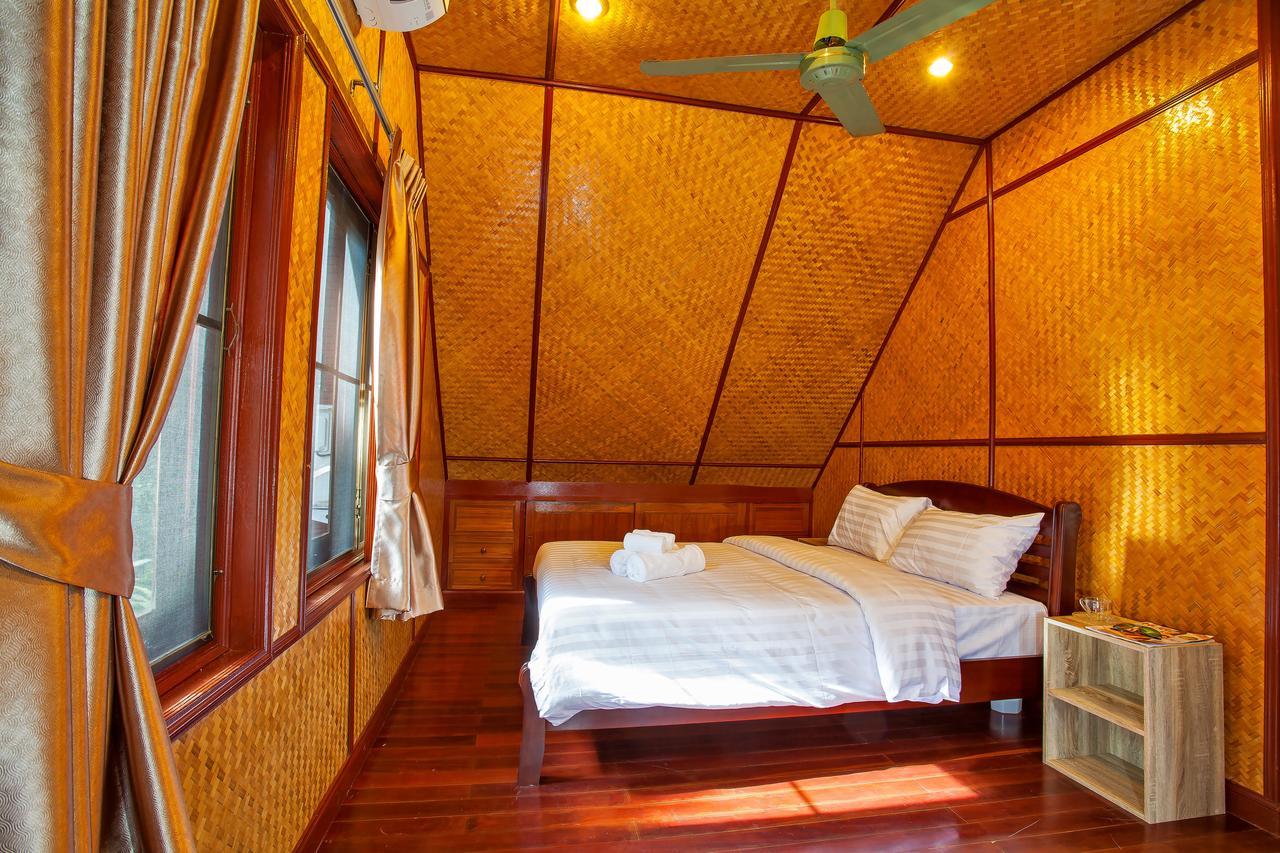 Traditional Thai Villa Nikkie In Tropical Nature, 4Br & Pool, Near Rawai Beach Nai Harn Exterior foto